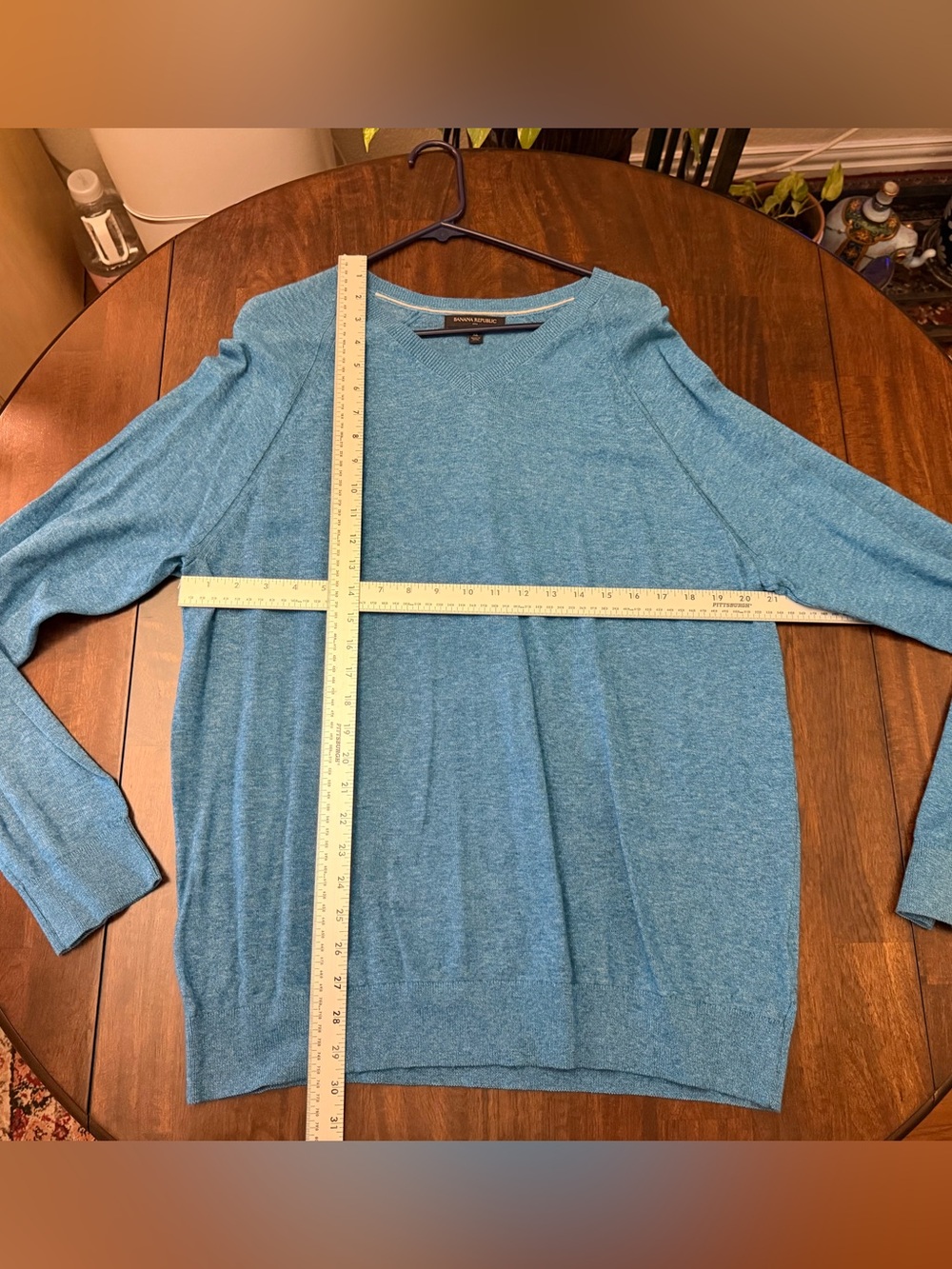Banana Republic Men's Teal V-Neck Sweater